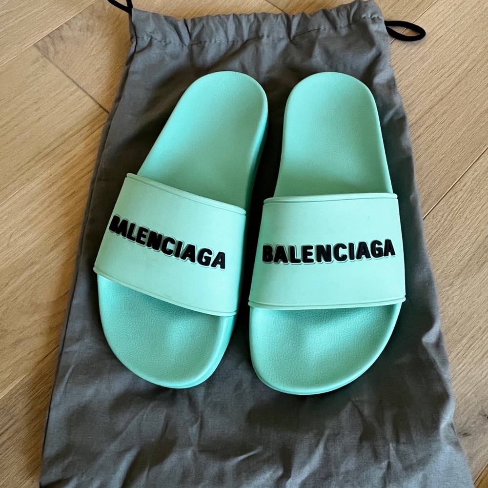 AUTHENTIC Balenciaga Pool Slides Sandals in Mint / Black
